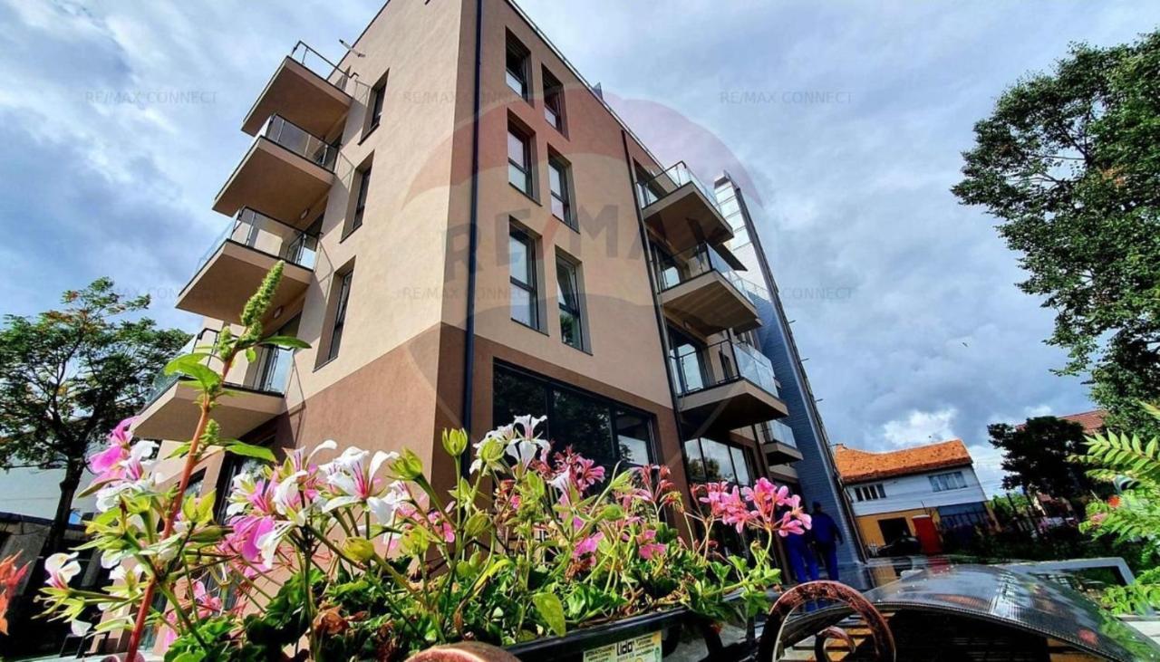 Helga'S Place Premium 1 Bedroom Condo Cluj-Napoca Exterior photo